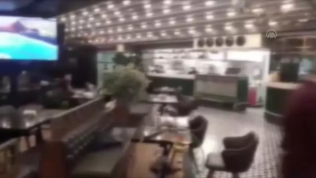 Son dakika haber! Beyoğlu'nda Kovid-19 tedbirlerini ihlal eden eğlence mekanındaki 8 kişiye para cezası verildi Son dakika haber! Beyoğlu'nda Kovid-19 tedbirlerini ihlal eden eğlence mekanındaki 8 kişiye para cezası verildi