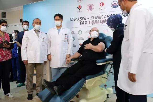 Son dakika! Bakan Varank, yerli Kovid-19 aşı adayının ilk insan denemelerinde gönüllü oldu Açıklaması Son dakika! Bakan Varank, yerli Kovid-19 aşı adayının ilk insan denemelerinde gönüllü oldu Açıklaması