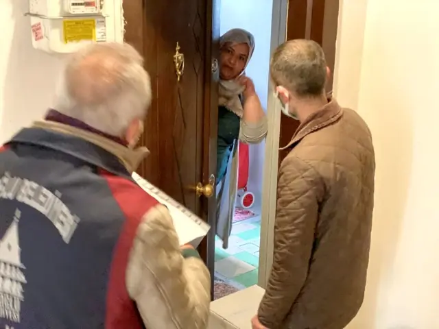 Beyoğlu'nda 4 bin 500 aileye gıda yardımı Beyoğlu'nda 4 bin 500 aileye gıda yardımı