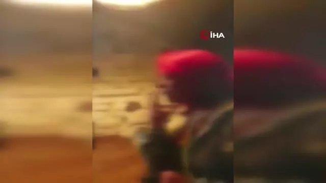 Beyoğlu'nda canlı müzik yapılan mekana baskın: 8 kişiye 27 bin lira ceza kesildi Beyoğlu'nda canlı müzik yapılan mekana baskın: 8 kişiye 27 bin lira ceza kesildi