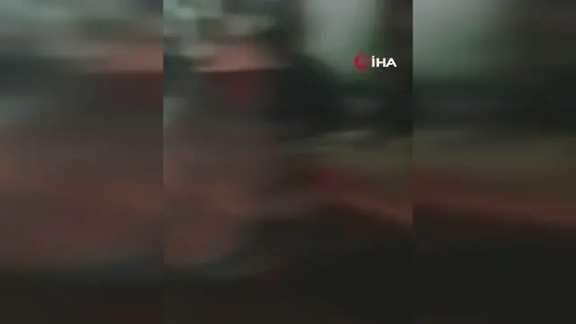 Beyoğlu'nda canlı müzik yapılan mekana baskın: 8 kişiye 27 bin lira ceza kesildi Beyoğlu'nda canlı müzik yapılan mekana baskın: 8 kişiye 27 bin lira ceza kesildi