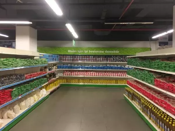 İSTANBUL,BEYOĞLU'NDA YARDIM KOLİLERİ BELEDİYE EKİPLERİ TARAFINDAN KAPI KAPI DAĞITILDI İSTANBUL,BEYOĞLU'NDA YARDIM KOLİLERİ BELEDİYE EKİPLERİ TARAFINDAN KAPI KAPI DAĞITILDI
