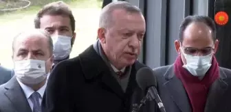 Cumhurbaşkanı Erdoğan, Turgut Özal'ın kabri başında Kur'an-ı Kerim okudu Cumhurbaşkanı Erdoğan, Turgut Özal'ın kabri başında Kur'an-ı Kerim okudu