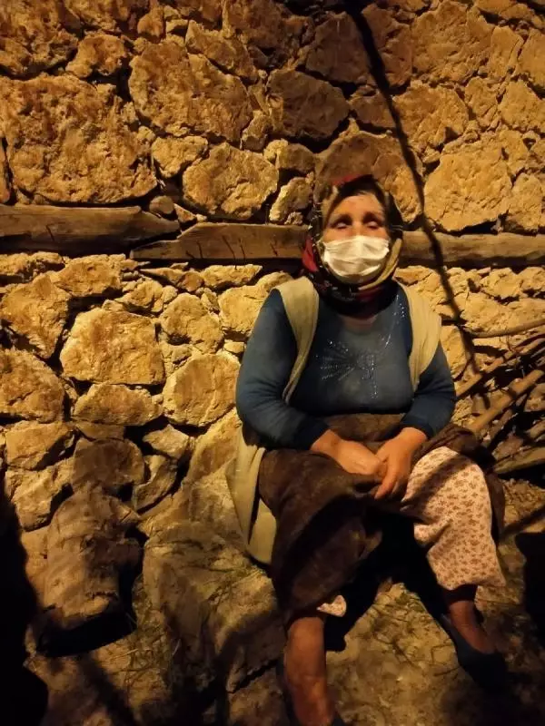 KARAMAN ERMENEK'TE 5 EV YANDI - KARAMAN ERMENEK'TE 5 EV YANDI -