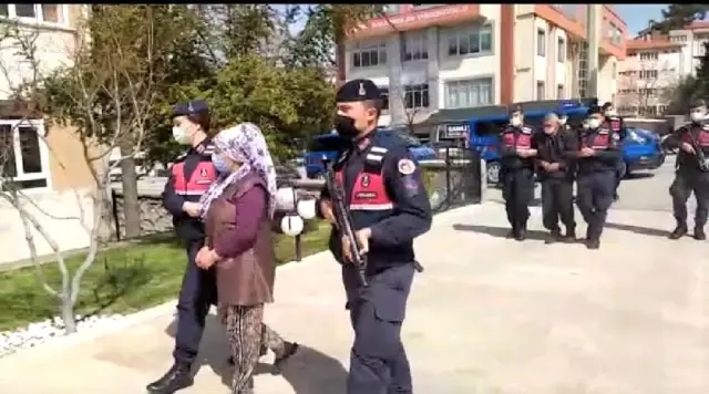 Evlilik çetesi bakıma muhtaç çocuğu olan veya yaşlı erkekleri hedef almış Evlilik çetesi bakıma muhtaç çocuğu olan veya yaşlı erkekleri hedef almış