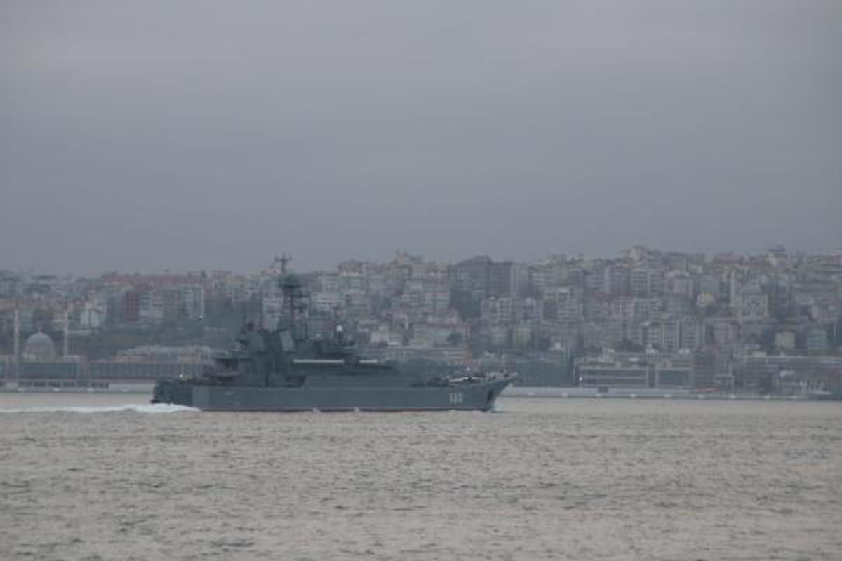 İstanbul Boğazı'nda Rus savaş gemisi hareketliliği! 2 gün içinde 4 gemi geçti