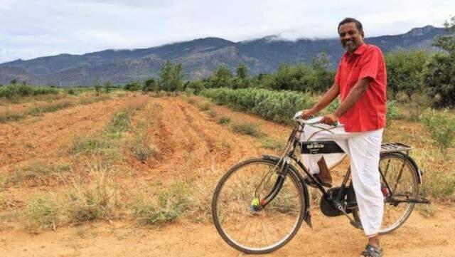 İşlerini Hindistan'da ücra bir köyden yöneten Silikon Vadisi milyarderi: Sridhar Vembu İşlerini Hindistan'da ücra bir köyden yöneten Silikon Vadisi milyarderi: Sridhar Vembu