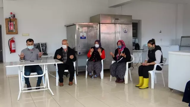 Son dakika haber! Kozan Aşevi'nden Ramazan'da cenaze sahiplerine mevlit hizmeti Son dakika haber! Kozan Aşevi'nden Ramazan'da cenaze sahiplerine mevlit hizmeti