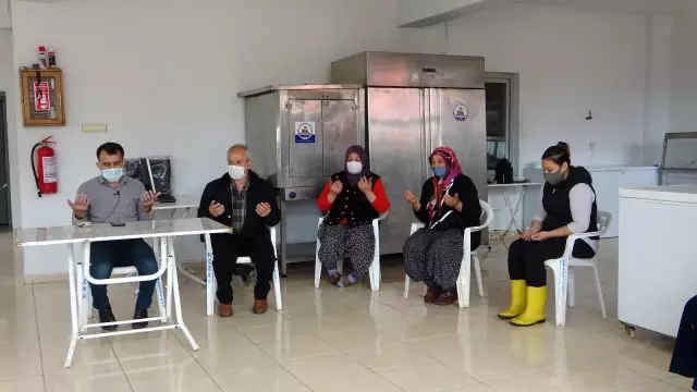 Son dakika haber! Kozan Aşevi'nden Ramazan'da cenaze sahiplerine mevlit hizmeti Son dakika haber! Kozan Aşevi'nden Ramazan'da cenaze sahiplerine mevlit hizmeti