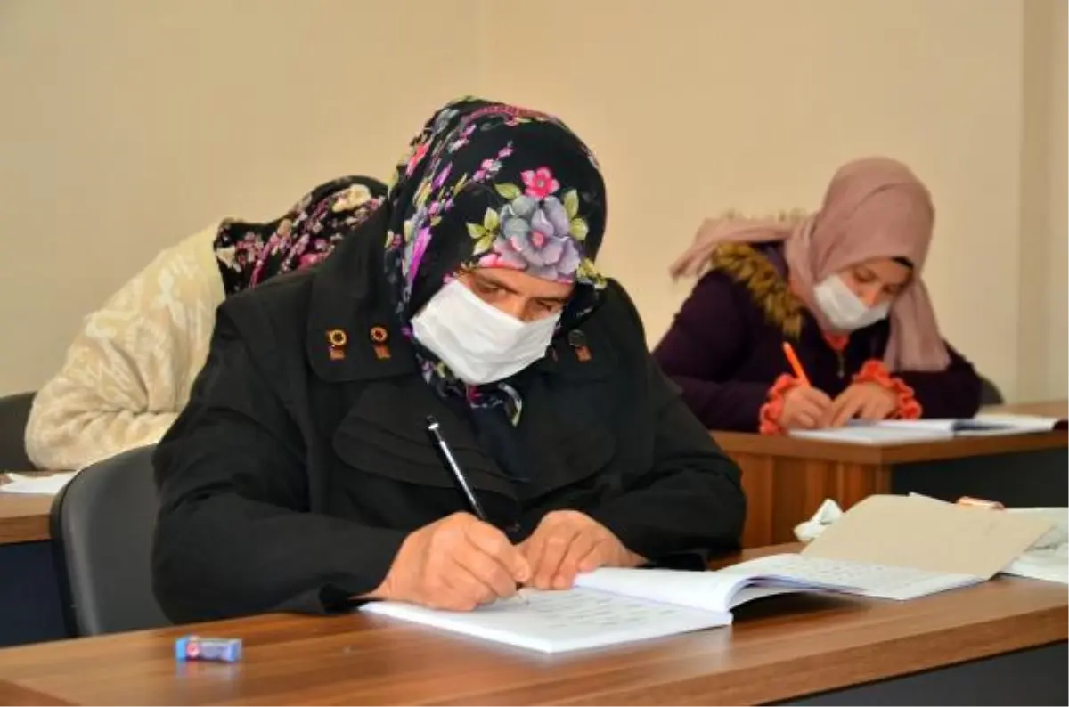 OKUMA-YAZMA HAYALLERİNİ GERÇEĞE DÖNÜŞTÜRDÜLER