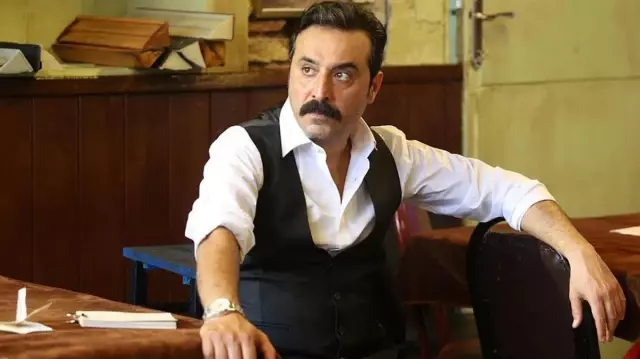 Silahlı kavgaya karışıp gözaltına alınan ünlü oyuncu Mustafa Üstündağ, olay gününü anlattı Silahlı kavgaya karışıp gözaltına alınan ünlü oyuncu Mustafa Üstündağ, olay gününü anlattı