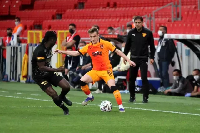 Süper Lig: Göztepe: 1 - Galatasaray: 2 (İlk yarı) Süper Lig: Göztepe: 1 - Galatasaray: 2 (İlk yarı)