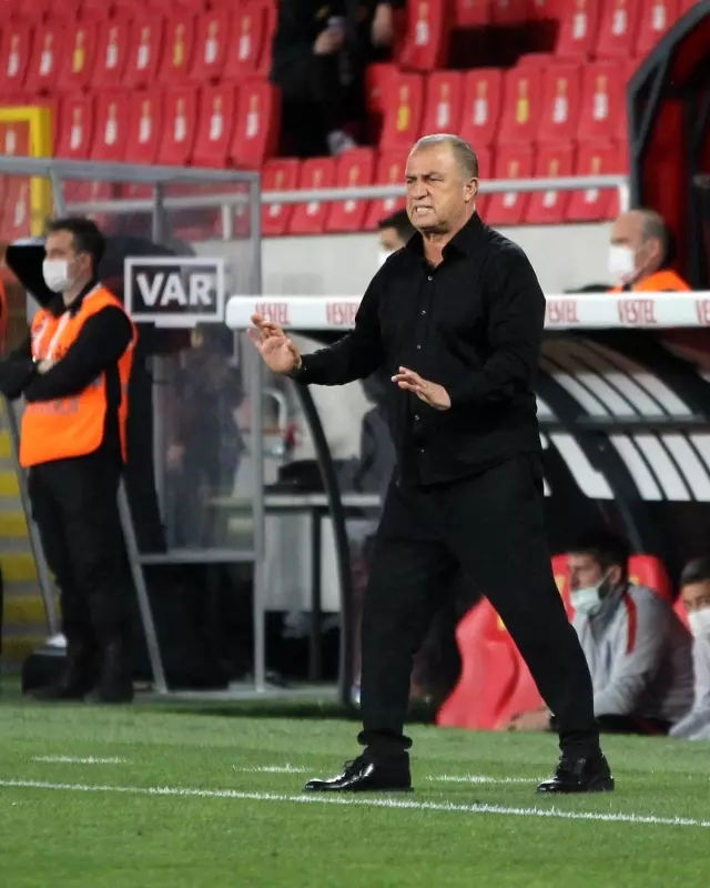 Süper Lig: Göztepe: 1 - Galatasaray: 3 (Maç sonucu) Süper Lig: Göztepe: 1 - Galatasaray: 3 (Maç sonucu)