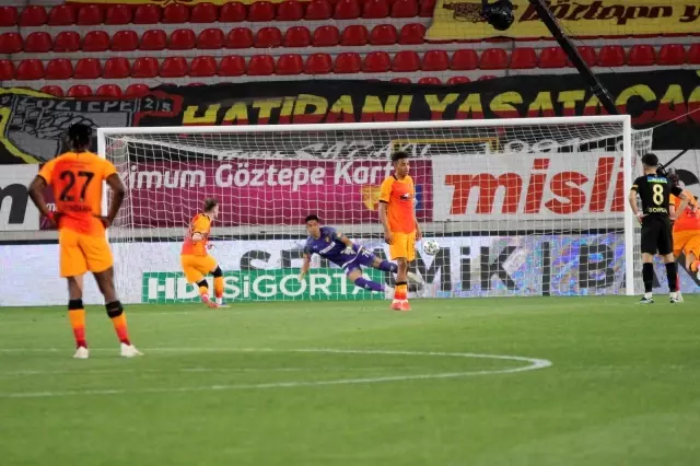 Süper Lig: Göztepe: 1 - Galatasaray: 3 (Maç sonucu) Süper Lig: Göztepe: 1 - Galatasaray: 3 (Maç sonucu)