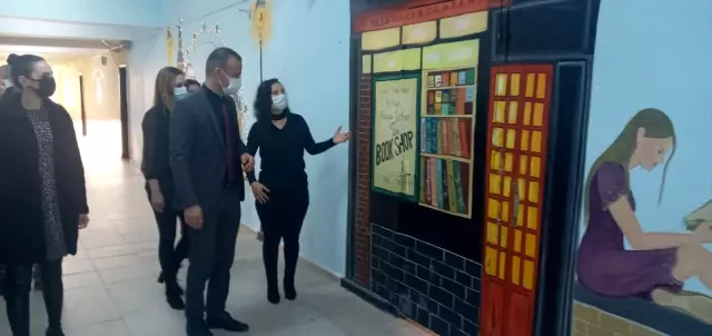 Tekin, ilçelerde incelemelerde bulundu Tekin, ilçelerde incelemelerde bulundu