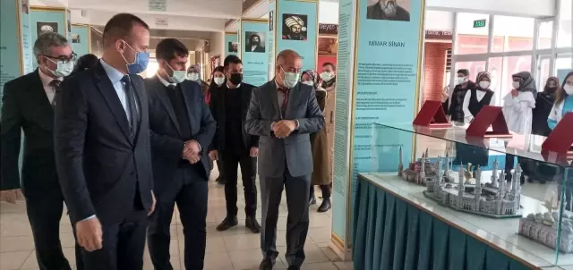 Tekin, ilçelerde incelemelerde bulundu Tekin, ilçelerde incelemelerde bulundu