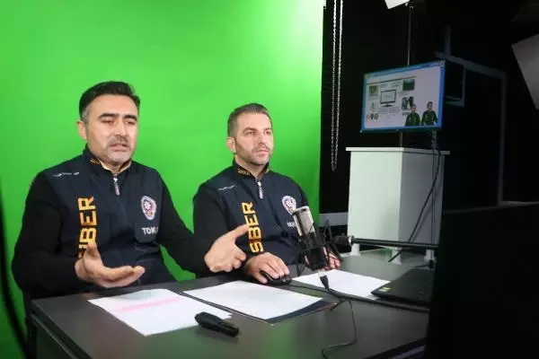 Son Dakika | Tokat polisinden öğrenci ve ailelere çevrim içi eğitim Son Dakika | Tokat polisinden öğrenci ve ailelere çevrim içi eğitim