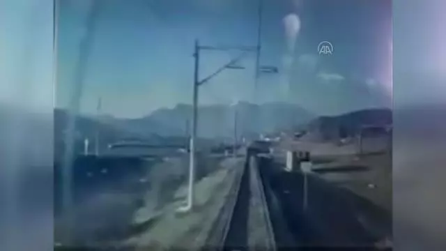 Son dakika gündem: Tren kazasının güvenlik kamerası kayıtları ortaya çıktı Son dakika gündem: Tren kazasının güvenlik kamerası kayıtları ortaya çıktı