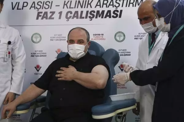 Varank: Yerli ve milli VLP aşısının sadece Türkiye'ye değil, tüm insanlığa faydası olsun istiyoruz Varank: Yerli ve milli VLP aşısının sadece Türkiye'ye değil, tüm insanlığa faydası olsun istiyoruz