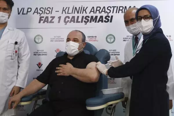 Varank: Yerli ve milli VLP aşısının sadece Türkiye'ye değil, tüm insanlığa faydası olsun istiyoruz Varank: Yerli ve milli VLP aşısının sadece Türkiye'ye değil, tüm insanlığa faydası olsun istiyoruz