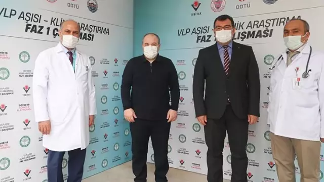 Yerli aşı için gönüllü olan Bakan Varank, ilk doz aşıyı yaptırdı Yerli aşı için gönüllü olan Bakan Varank, ilk doz aşıyı yaptırdı
