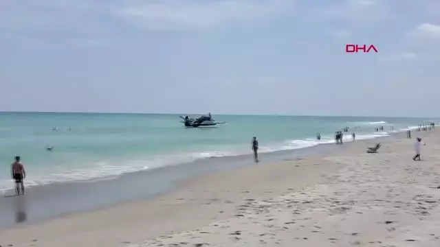 ABD'de motor arızası yaşayan gösteri uçağı denize zorunlu iniş yaptı ABD'de motor arızası yaşayan gösteri uçağı denize zorunlu iniş yaptı