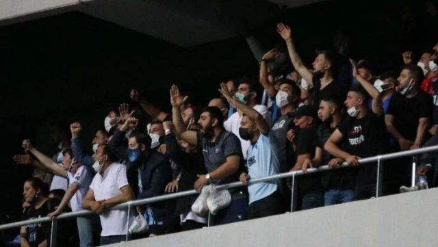 Despite the curfew in the Adana Demirspor match, the tribunes were full, there was a cheering without a mask!