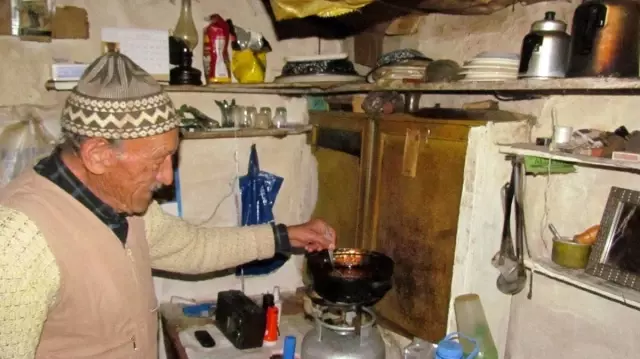 Bafa'nın kıyısından bir cambaz geçti