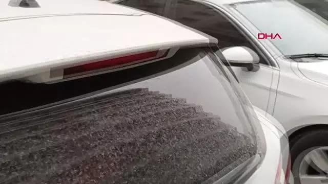 BALIKESİR EDREMİT KÖRFEZİ'NE ÇAMUR YAĞDI BALIKESİR EDREMİT KÖRFEZİ'NE ÇAMUR YAĞDI