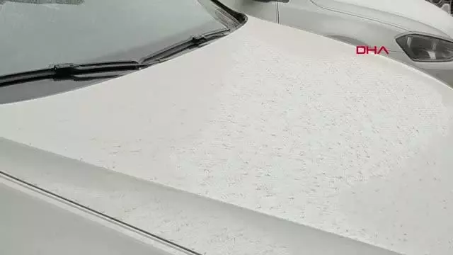 BALIKESİR EDREMİT KÖRFEZİ'NE ÇAMUR YAĞDI