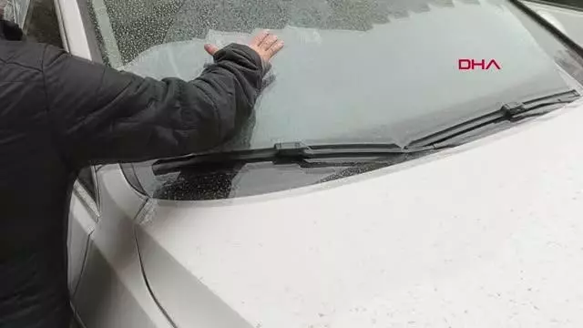 BALIKESİR EDREMİT KÖRFEZİ'NE ÇAMUR YAĞDI