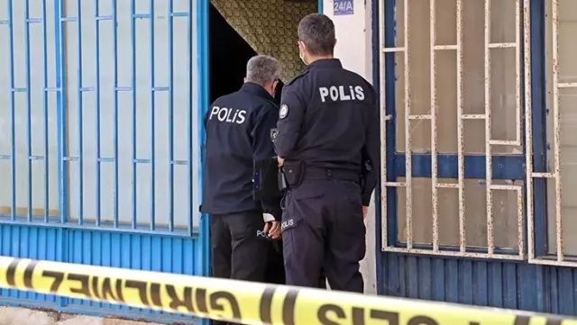 Bir hafta önce öldü sanılıp kapısına gelen polislere 'Ben iyiyim' diyen adam ölü bulundu Bir hafta önce öldü sanılıp kapısına gelen polislere 'Ben iyiyim' diyen adam ölü bulundu