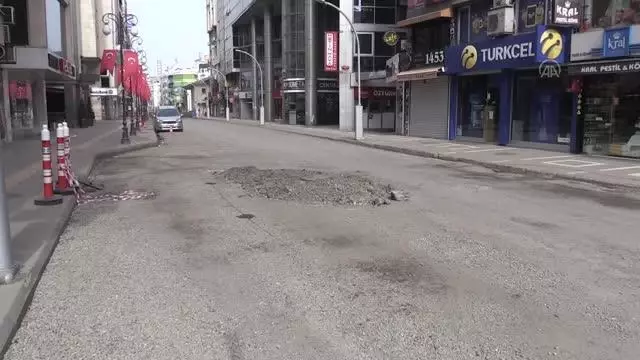 (DRONE) Cadde ve sokaklarda sessizlik hakim (DRONE) Cadde ve sokaklarda sessizlik hakim