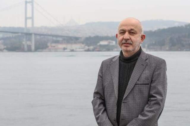 Çöl tozlarına dikkat! 'Çarşamba gününe kadar etkili olacak' diyen profesör uyardı: Mecbur kalmadıkça dışarı çıkmayın Çöl tozlarına dikkat! 'Çarşamba gününe kadar etkili olacak' diyen profesör uyardı: Mecbur kalmadıkça dışarı çıkmayın
