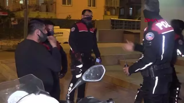 'Dur' ihtarına uymayıp kaçan 4 kişiden ikisi yakalandı 'Dur' ihtarına uymayıp kaçan 4 kişiden ikisi yakalandı