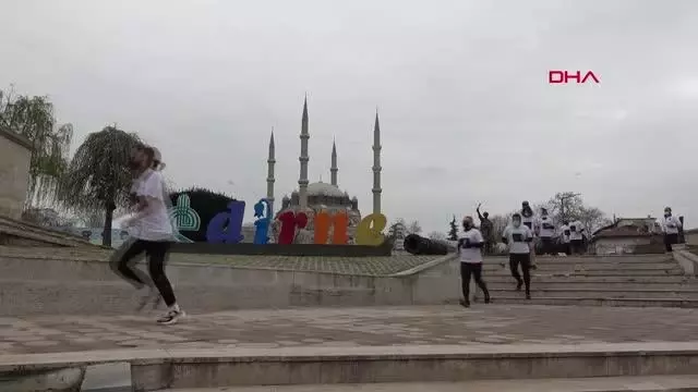 Son dakika haberleri! EDİRNE SELİMİYE'NİN UNESCO'YA GİRİŞİNİN 10'UNCU YILINDA, 10 ATLETLE ÇEVRESİNDE KOŞU Son dakika haberleri! EDİRNE SELİMİYE'NİN UNESCO'YA GİRİŞİNİN 10'UNCU YILINDA, 10 ATLETLE ÇEVRESİNDE KOŞU