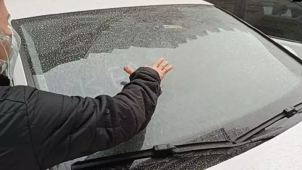 BALIKESİR EDREMİT KÖRFEZİ'NE ÇAMUR YAĞDI