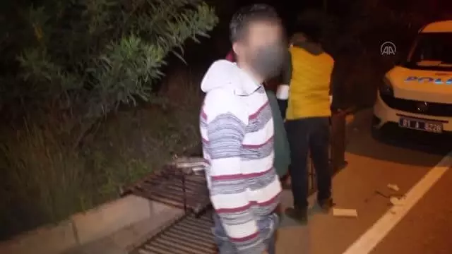 Hastane deposundan raf çaldığı iddia edilen iki hırsızlık şüphelisi gözaltına alındı Hastane deposundan raf çaldığı iddia edilen iki hırsızlık şüphelisi gözaltına alındı