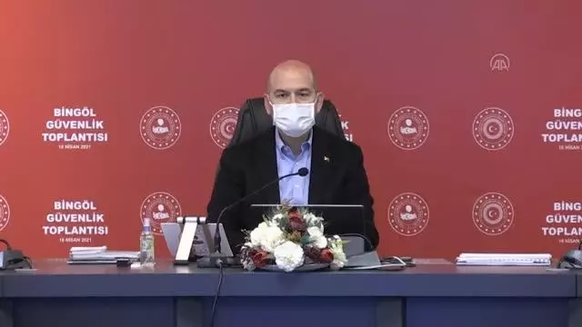 İçişleri Bakanı Süleyman Soylu Bingöl'de güvenlik toplantısına katıldı İçişleri Bakanı Süleyman Soylu Bingöl'de güvenlik toplantısına katıldı