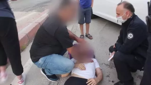 İki otomobilin çarpışması sonucu 3 kişi yaralandı İki otomobilin çarpışması sonucu 3 kişi yaralandı