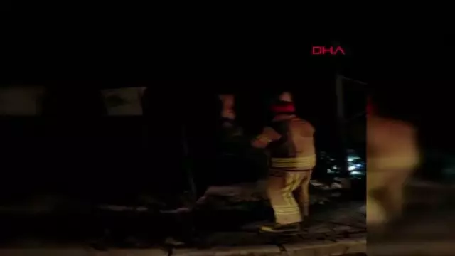 İSTANBUL-SİLİVRİ'DE TRAFO PATLADI, MAHALLELİ ELEKTRİKSİZ KALDI İSTANBUL-SİLİVRİ'DE TRAFO PATLADI, MAHALLELİ ELEKTRİKSİZ KALDI