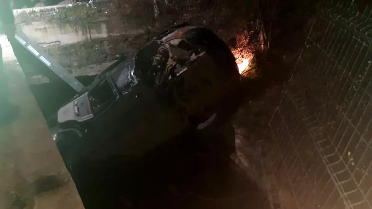 Kanala uçan cipin sürücüsü hayatını kaybetti