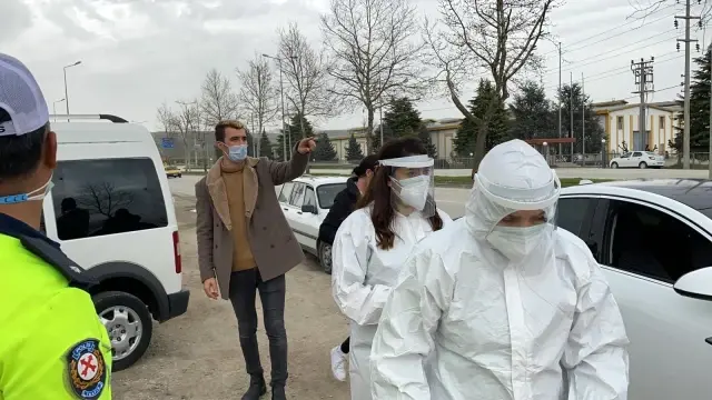 Karantina ihlali yapan 6 kişi uygulamada yakalandı Karantina ihlali yapan 6 kişi uygulamada yakalandı