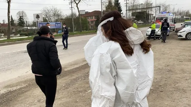 Karantina ihlali yapan 6 kişi uygulamada yakalandı Karantina ihlali yapan 6 kişi uygulamada yakalandı
