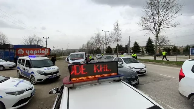Karantina ihlali yapan 6 kişi uygulamada yakalandı Karantina ihlali yapan 6 kişi uygulamada yakalandı