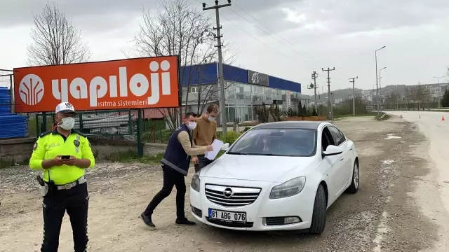 Karantina ihlali yapan 6 kişi uygulamada yakalandı Karantina ihlali yapan 6 kişi uygulamada yakalandı