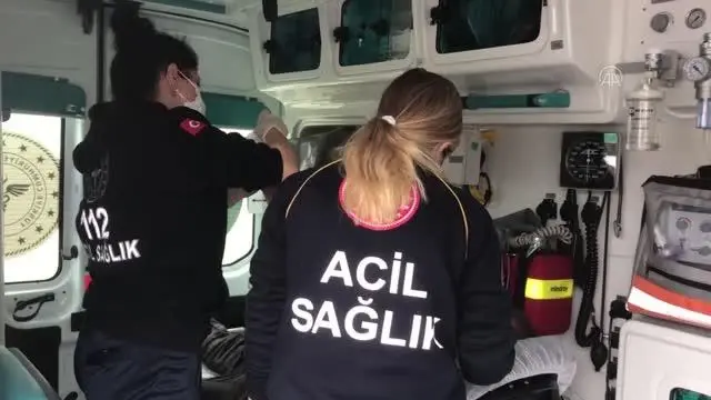 Son dakika haberleri... KIRIKKALE - Polis merkezi önündeki bıçaklı kavgada polis, bekçi ve 2 kişi yaralandı Son dakika haberleri... KIRIKKALE - Polis merkezi önündeki bıçaklı kavgada polis, bekçi ve 2 kişi yaralandı