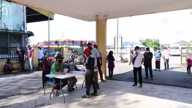 KUALA LUMPUR - TDV'den Malezya'da ihtiyaç sahiplerine 600 ramazan gıda kolisi yardımı KUALA LUMPUR - TDV'den Malezya'da ihtiyaç sahiplerine 600 ramazan gıda kolisi yardımı
