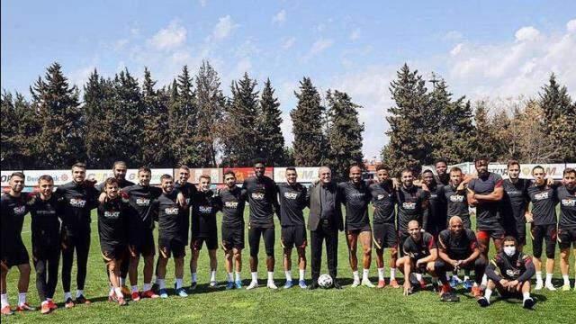 Mustafa Cengiz, 'Sizi motive etmek için öyle konuştum' mesajını Arda aracılığıyla takıma gönderdi Mustafa Cengiz, 'Sizi motive etmek için öyle konuştum' mesajını Arda aracılığıyla takıma gönderdi