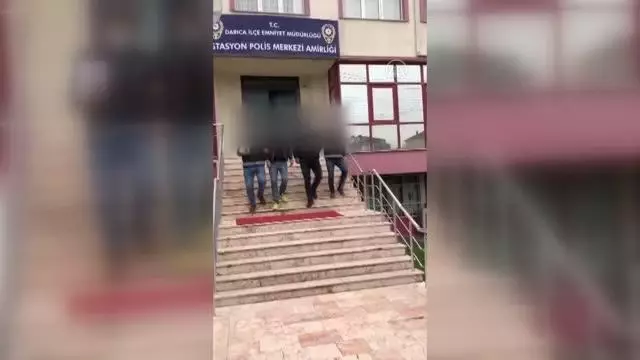 Son dakika haberi! Nakliye için yüklenen 26 ton demiri çaldıkları öne sürülen 3 kişi gözaltına alındı Son dakika haberi! Nakliye için yüklenen 26 ton demiri çaldıkları öne sürülen 3 kişi gözaltına alındı